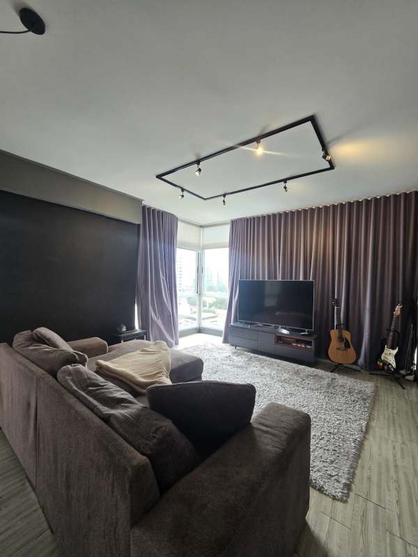 Modern apartment open-plan living dining spaces PH Quartier Atlapa Panama for sale