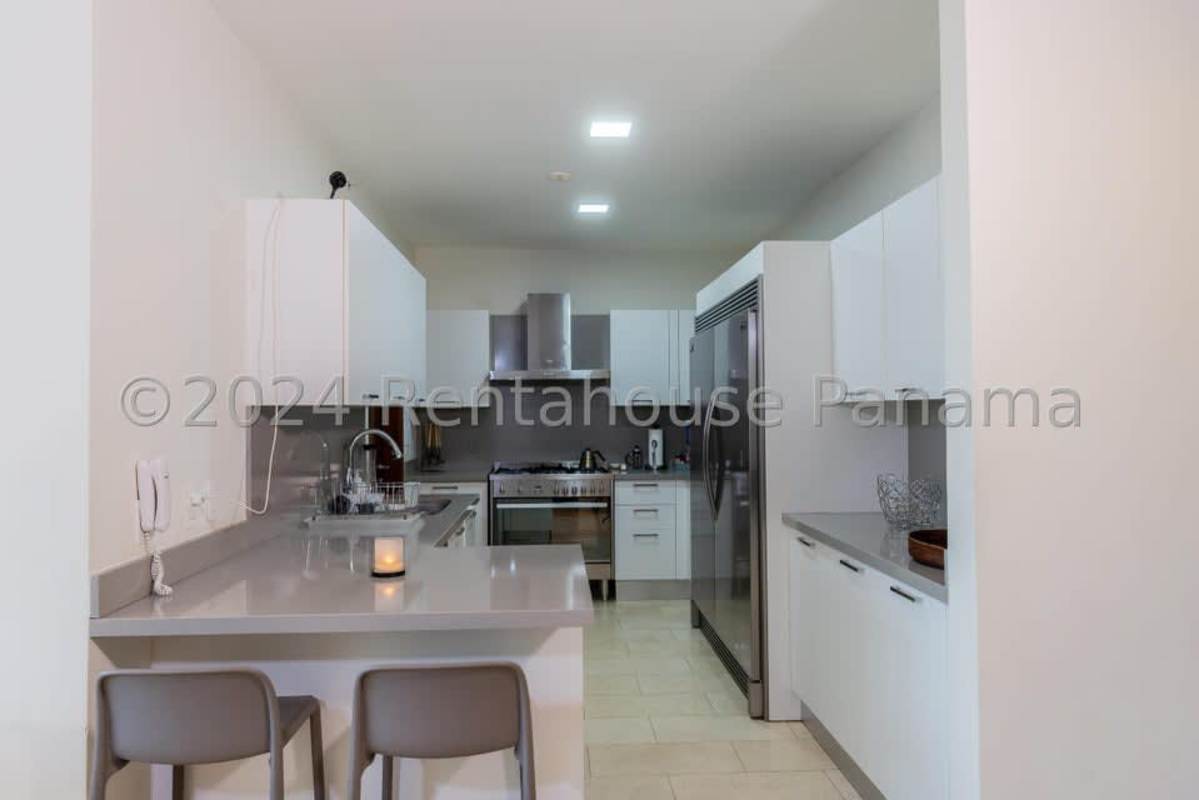 Modern bathroom marble finish glass shower luxury apt PH Vita Santa Maria Panama