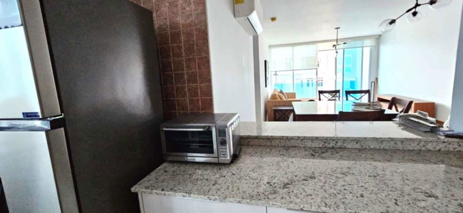 Secondary bedroom fully furnished with AC and closet in El Cangrejo Panama for rent