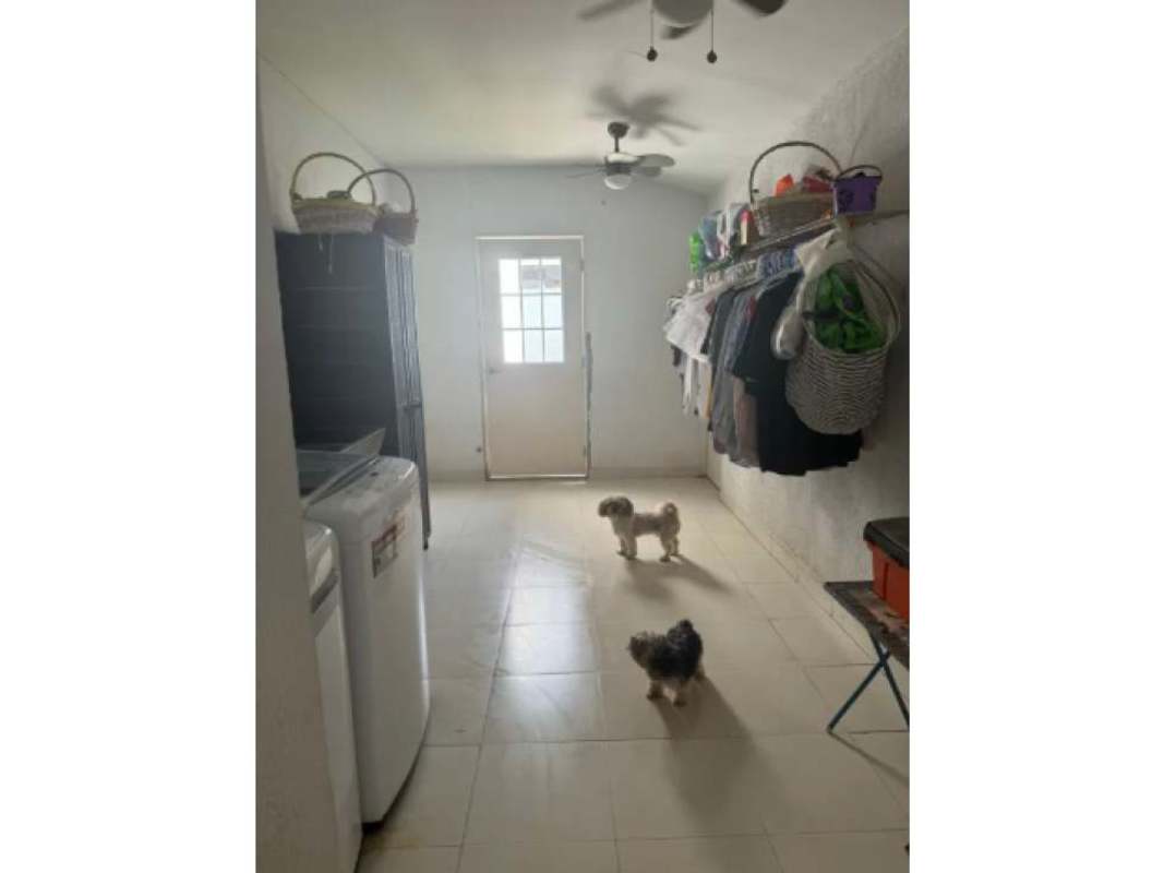 Corner House Quinta de Versalles Modern 4BR 4BA Pool Tennis