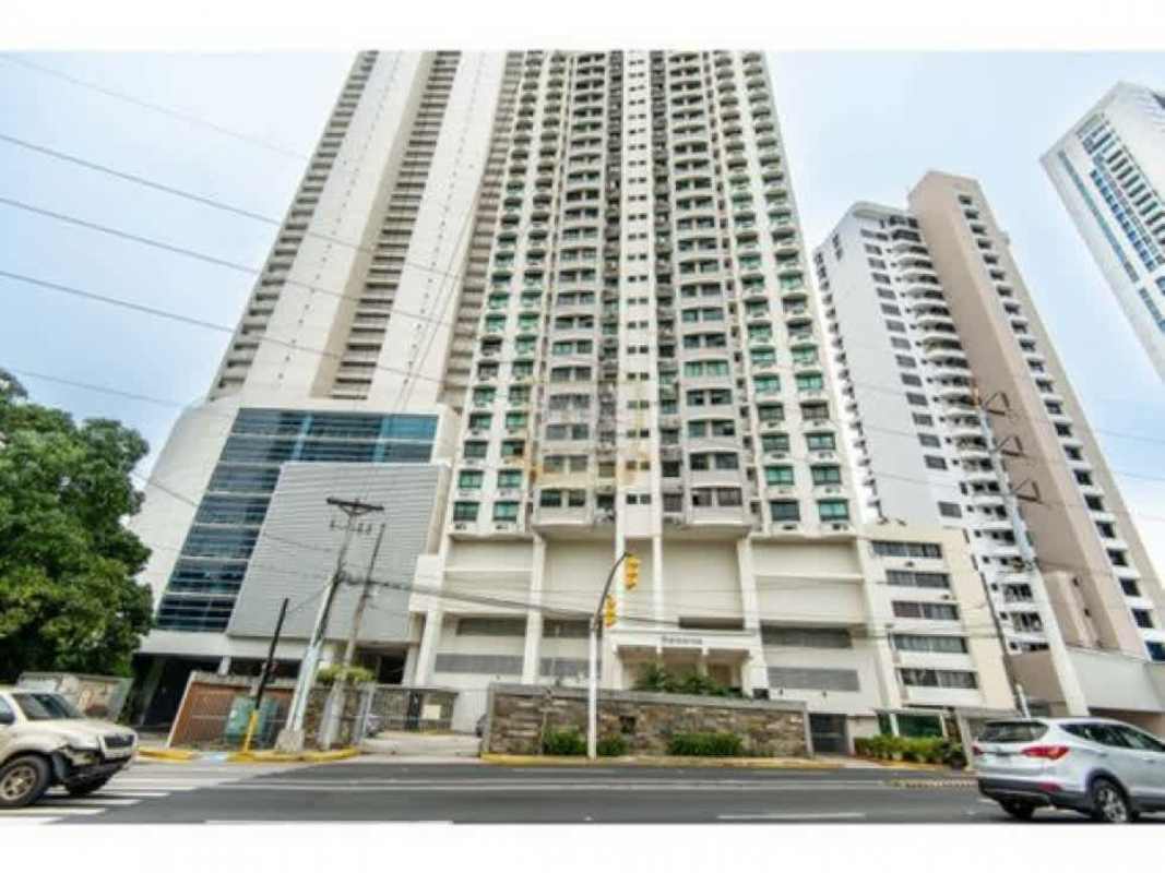 Bedroom with light and fan city view PH Baleares apartment sale Panama