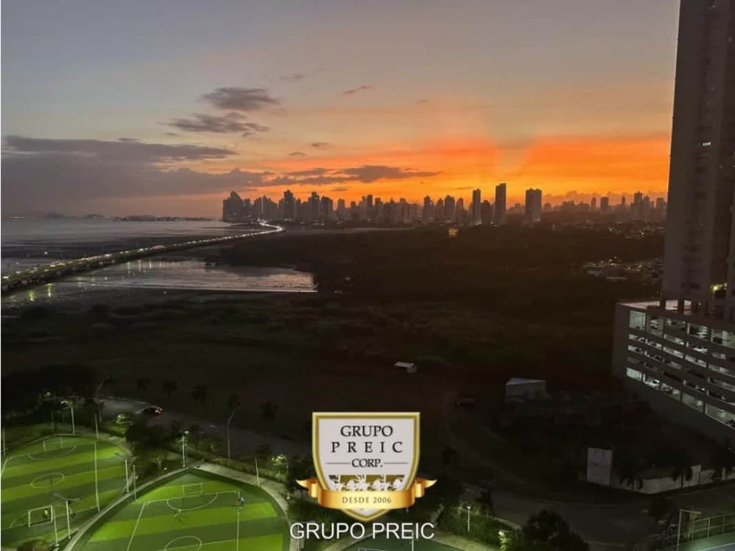 Luxury infinity pool with panoramic ocean and city views at PH Asia Costa del Este