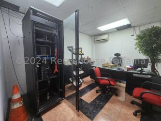 Spacious warehouse interior high ceilings ample storage Colon Free Trade Zone Panama