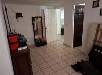 Traditional entryway hall with mirror and storage Hato Montaña Arraiján Panama