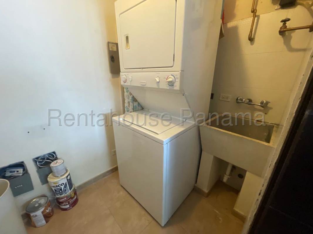 Bright living area with panoramic windows and ocean views PH Bayfront Panama