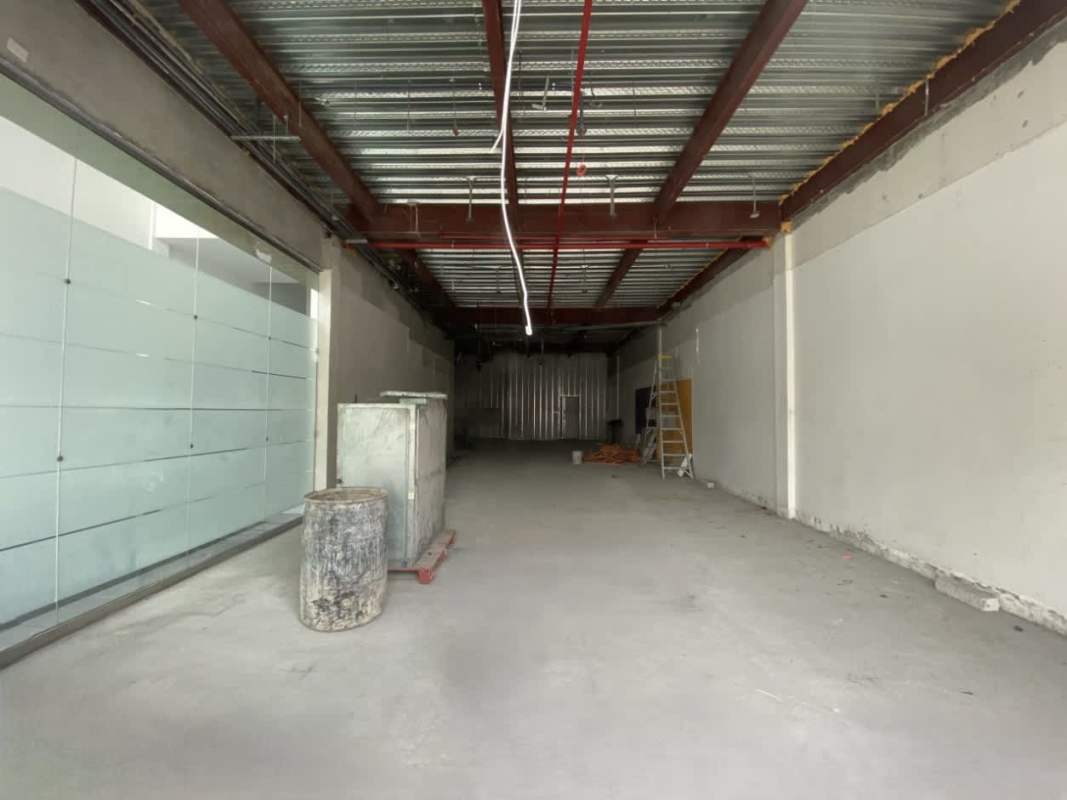 Glass facade of ground floor retail or office for rent in Royal Plaza Costa del Este Panama City