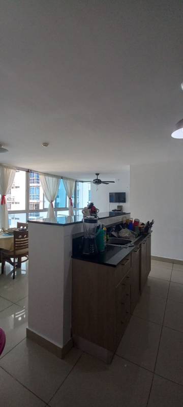 Master bedroom with AC, closet, large window PH Carrasquilla Park Panama City