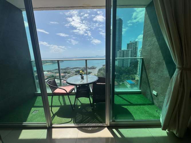 Infinity swimming pool overlooking ocean skyline at PH Oceanaire for residents