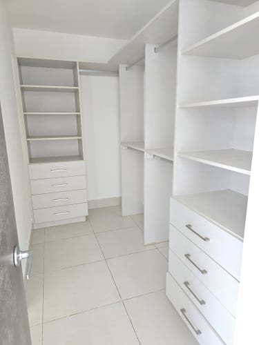 Large open kitchen with granite countertops in PH Sol del Este Costa del Este Panama