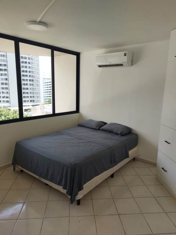 Equipped kitchen with refrigerator, stove, microwave Calle 50 Obarrio Panama