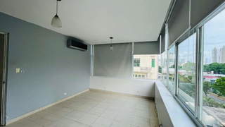 Apartment for Rent in Edison Park - 2 bedrooms