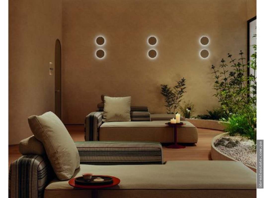 Modern bedroom with city views at PH Mova Residences Obarrio Panama