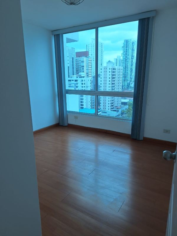 Modern kitchen granite countertops PH San Francisco Bay Panama for rent