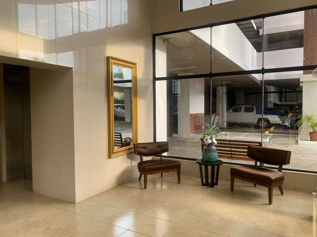 Bathroom with shower and granite sink vanity for rent apartment Country Park San Francisco Panama