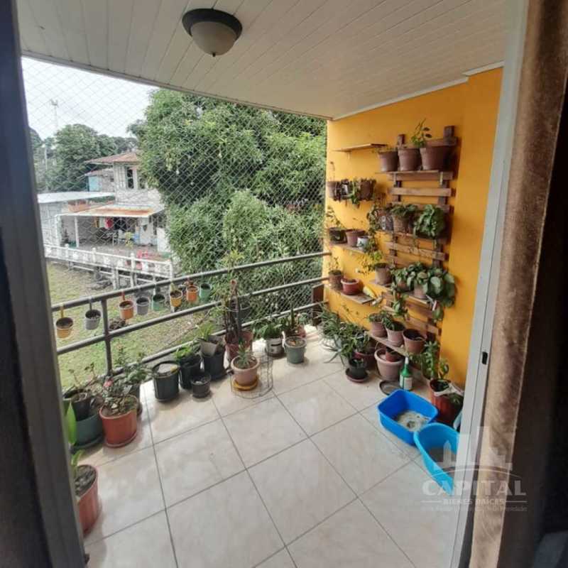 Balcony with hanging planters potted plants pet-friendly PH Terrano Rio Abajo Panama