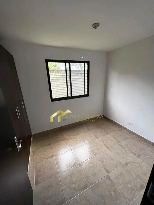 Private small terrace balcony in ground floor apartment PH Altos del Este Panama City