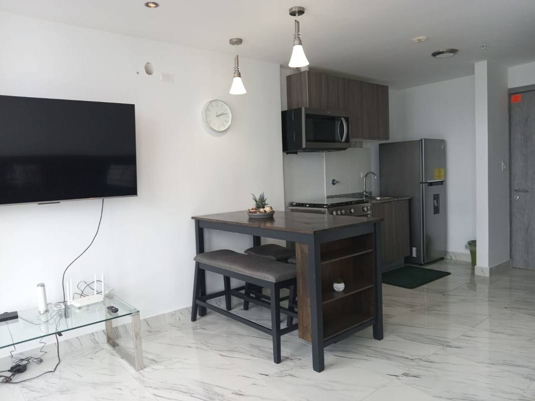 Compact kitchen with dining, mounted TV, marble floor PH BICSA