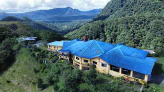 House / Mountain Estate for Sale in El Farallón - 4 bedrooms