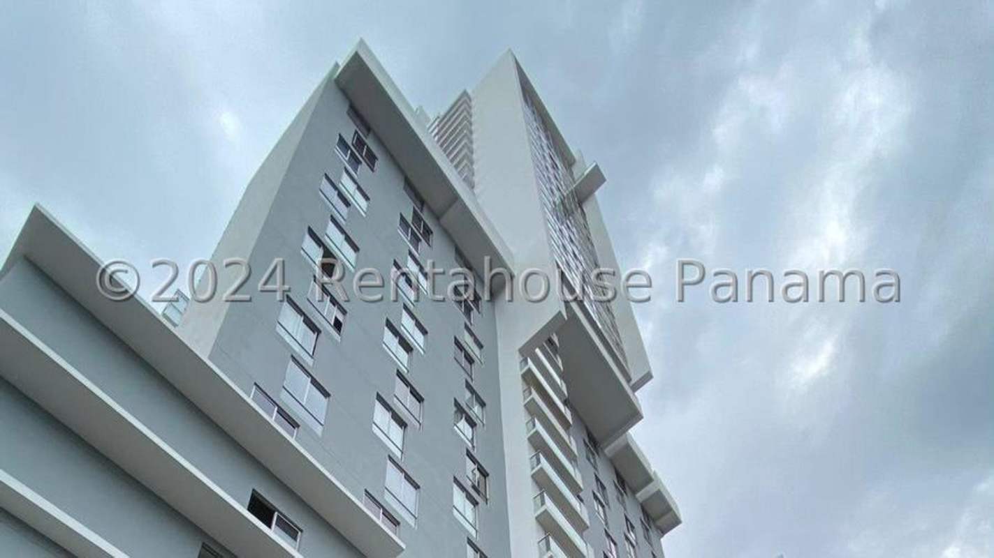 Modern exterior of PH Window Tower condominium tower in Panama City San Francisco