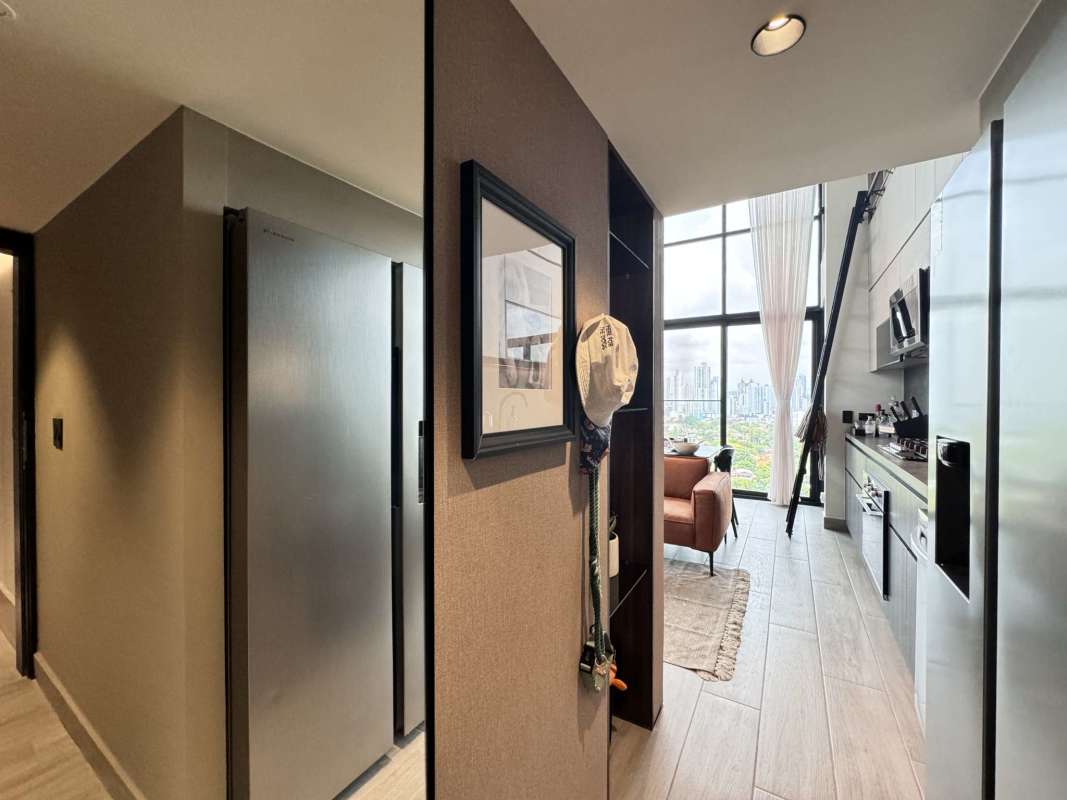 Contemporary kitchen with modern cabinetry, appliances and smart lighting at PH Dovle Panama