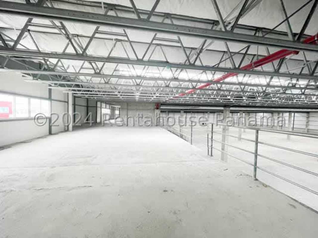 Spacious Warehouse with Mezzanine for Rent in Don Bosco - View 5