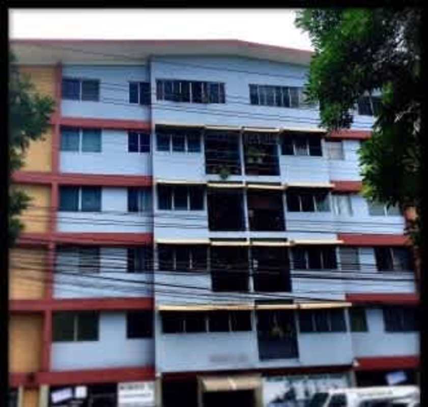 Modern 2BR Apartment in PH Santa Elena Parque Lefevre