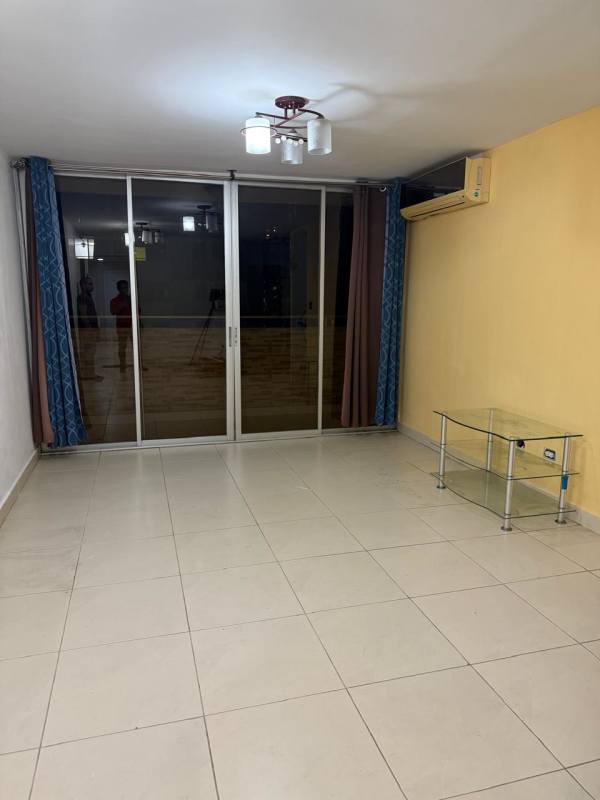 Modern bathroom with shower, toilet and vanity PH Toscana Villa Lucre