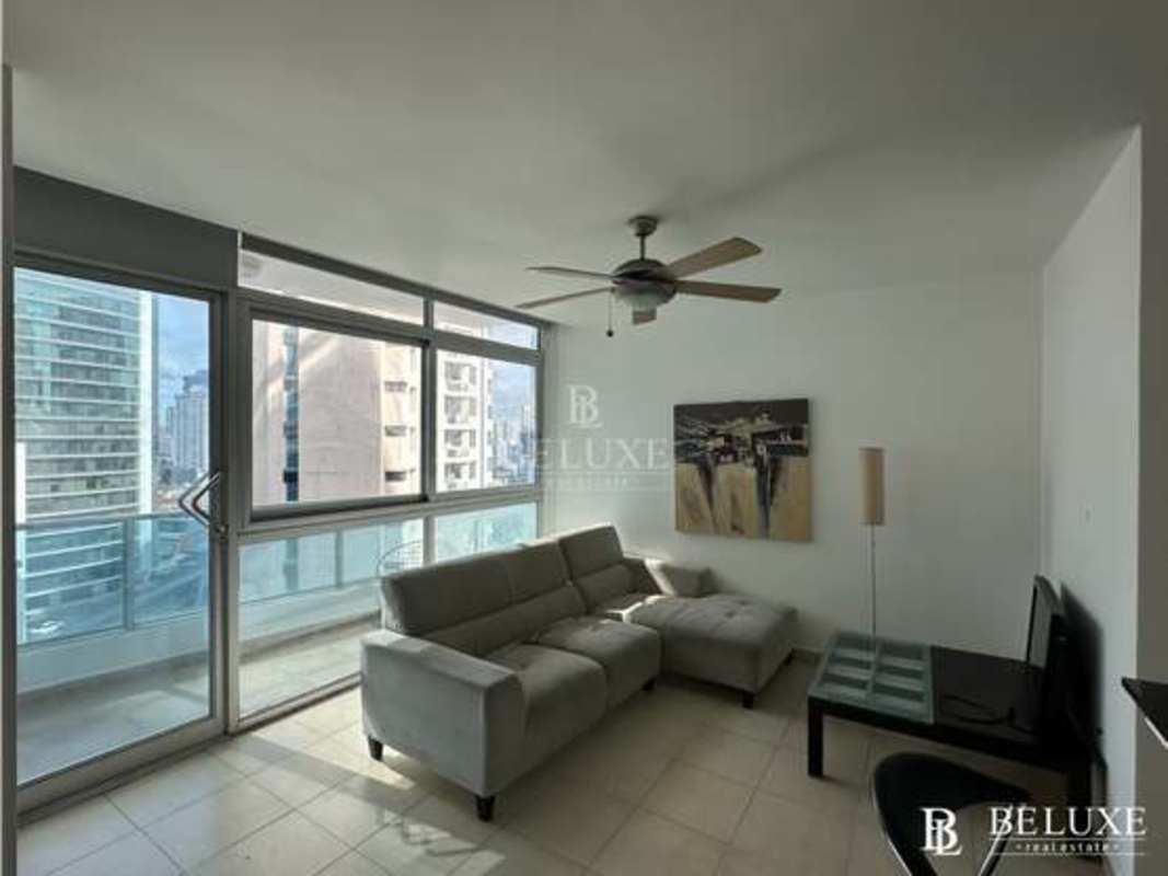 Spacious master bedroom with AC, ocean views and closet at PH Bayfront Panama City