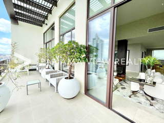 Penthouse Apartment for Sale in Santa Maria / Costa del Este sector - 5 bedrooms