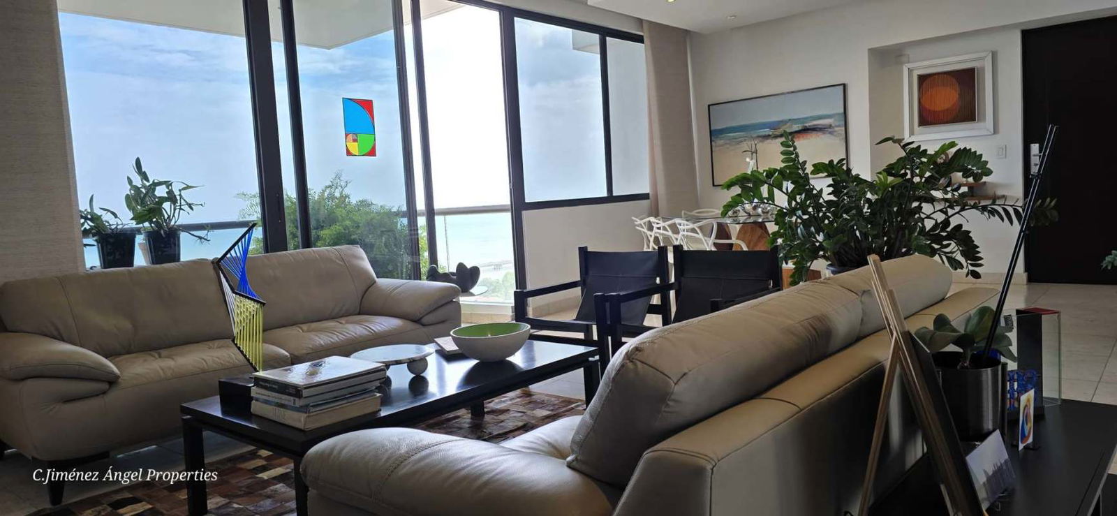 Large balcony with spectacular Pacific Ocean views in PH Dal Mare luxury apartment Panama City