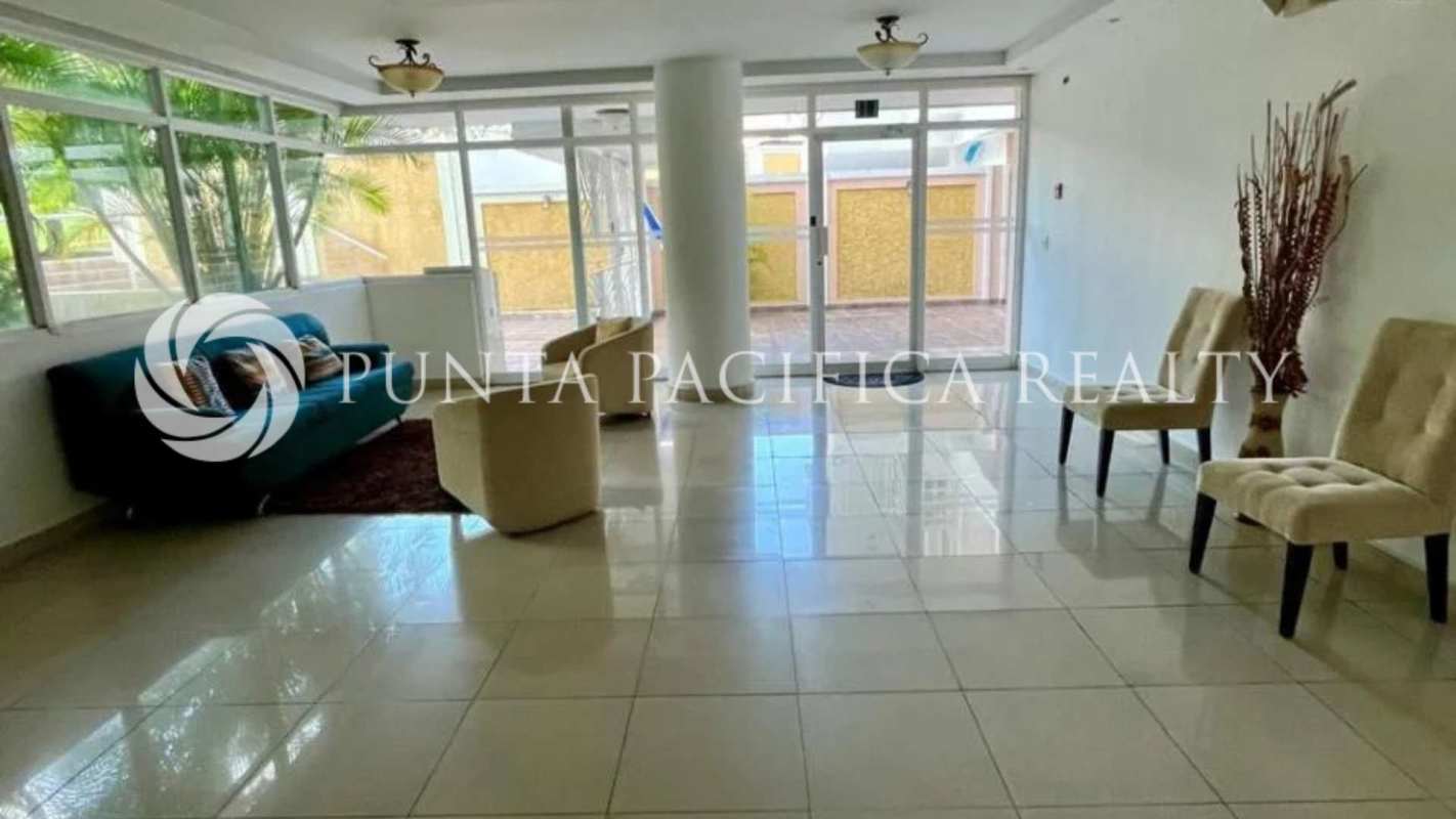 Modern lobby with reception area at PH Sun City Albrook Clayton Panama