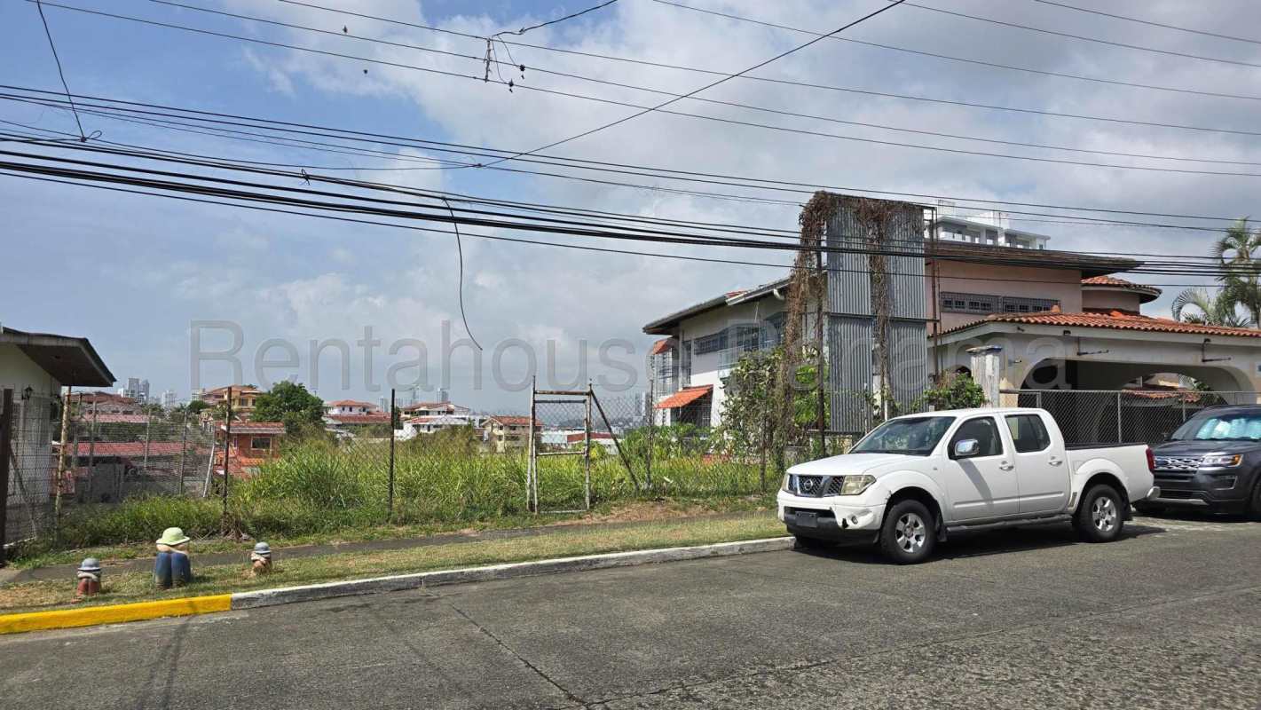Discounted 600m2 Lot Zoned RM2-RM3 in Hato Pintado Panama
