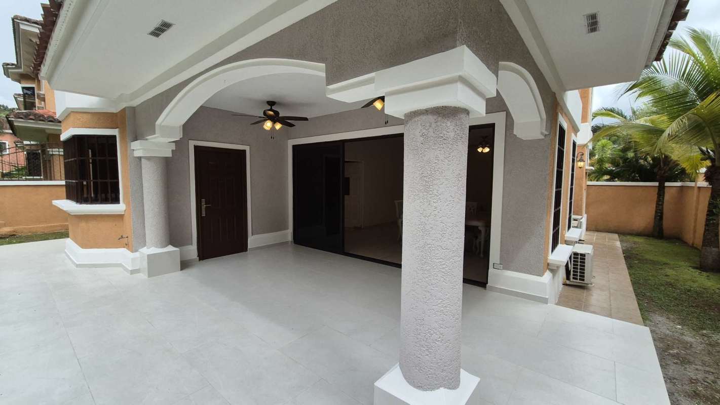 Spacious master bedroom with garden view and closets in Clayton Village Panama City