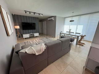 Apartment for Sale in San Francisco - 3 bedrooms