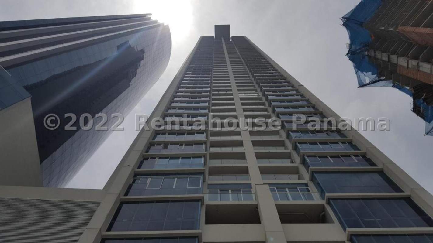 Kitchen with granite countertops gas stove modern cabinets PH Costa del Este Panama City