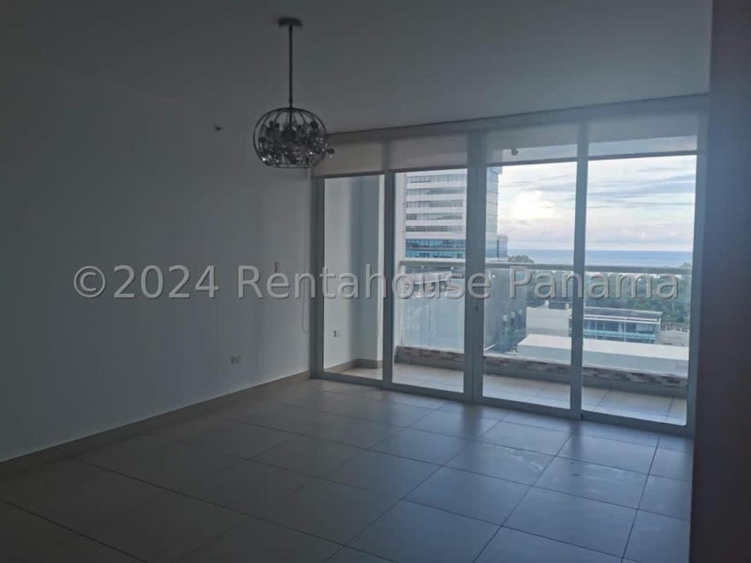 Spacious bedroom private bathroom built-in closet apartment for sale Costa del Este Panama