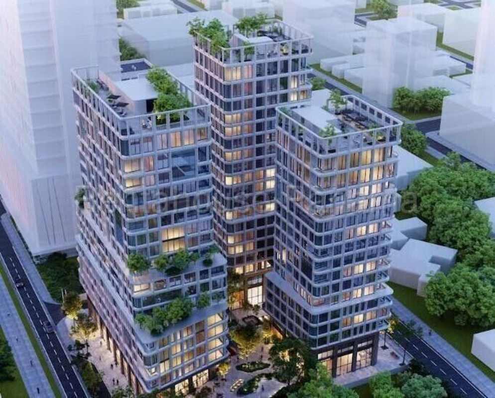 Rooftop infinity pool with skyline views and lounge at MOVA Tower Obarrio Panama