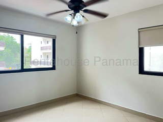 Apartment for Sale in Clayton - 2 bedrooms