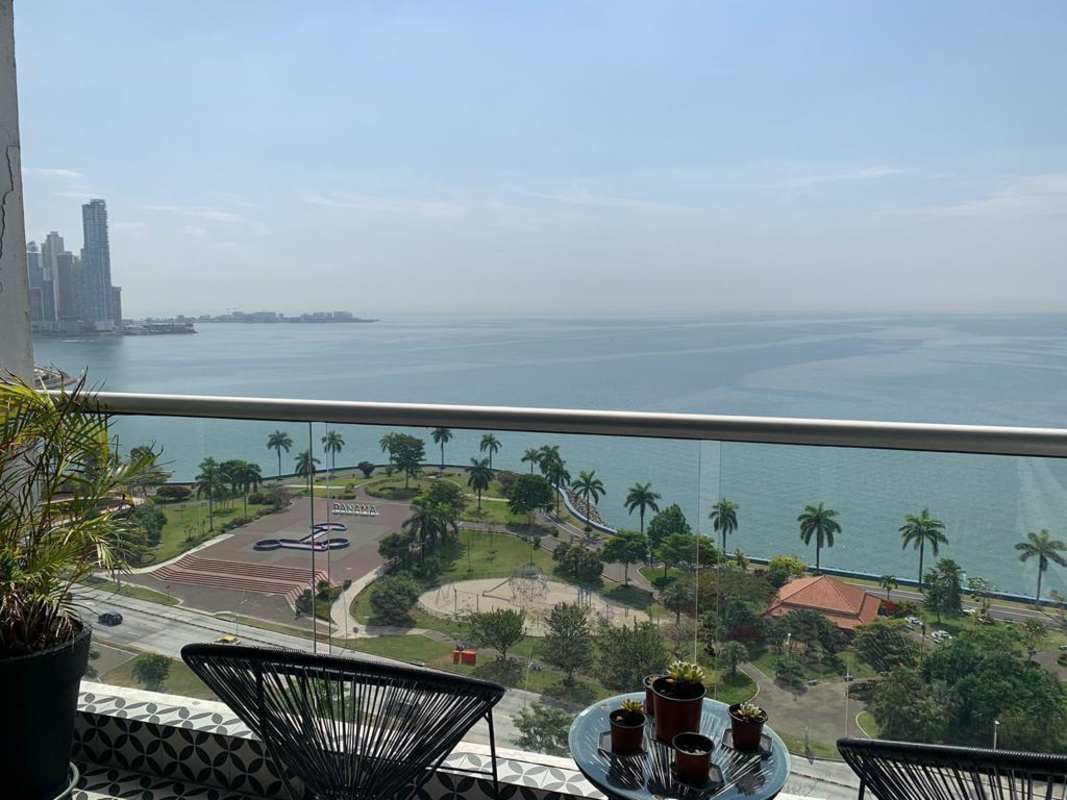Ocean skyline view from balcony PH Rivage Avenue Balboa Panama