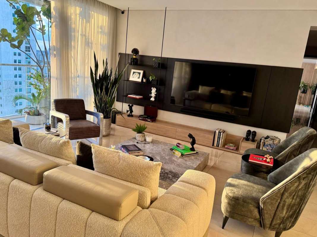 Second bedroom with city skyline views and designer furnishings at PH Windrose Panama