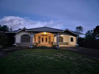 House for Sale in Tierras Altas - 3 bedrooms