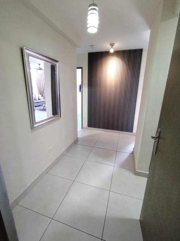 Bathroom with glass shower in furnished apartment at PH Vista Horizonte Vista Hermosa Panama