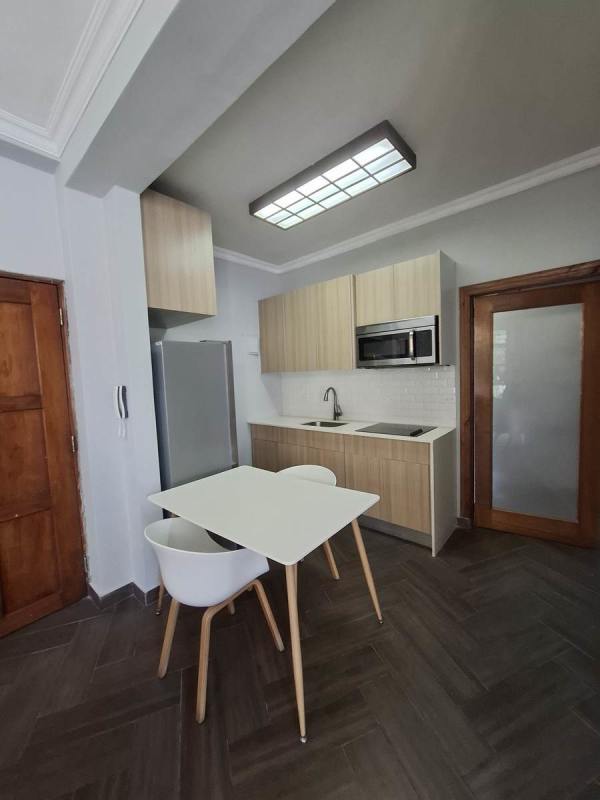 Wrap-around balcony city skyline view Marbella Classic Panama apartment rental