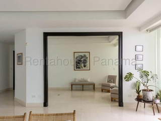 Condominium Apartment for Sale in Costa del Este - 4 bedrooms