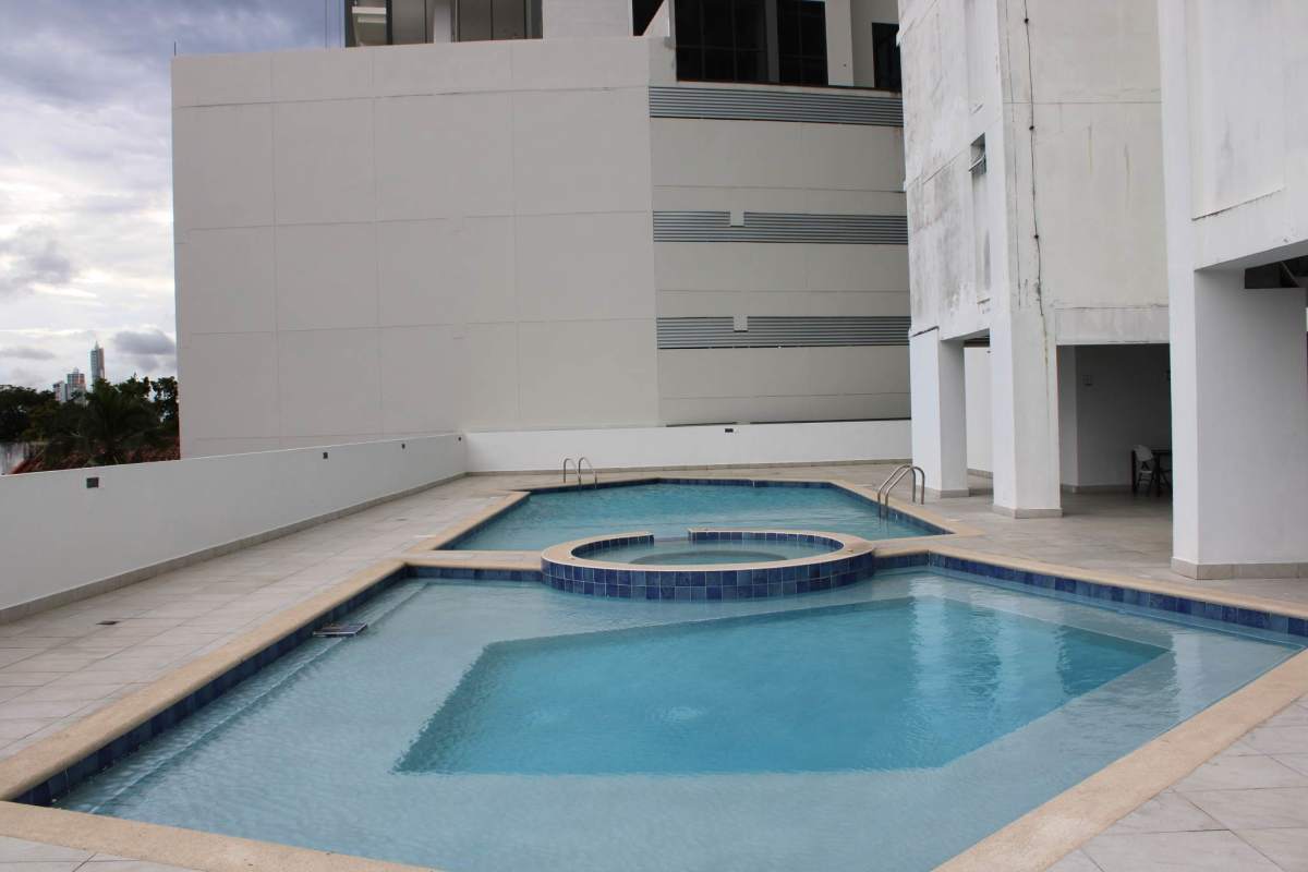 Light wood cabinetry kitchen with granite countertops, stainless steel appliances, double sink PH Foresta Tower Hato Pintado Panama City