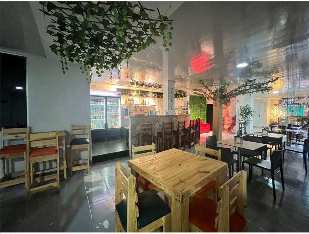 Modern bar counter and eclectic dining layout in Casco Viejo restaurant space for rent