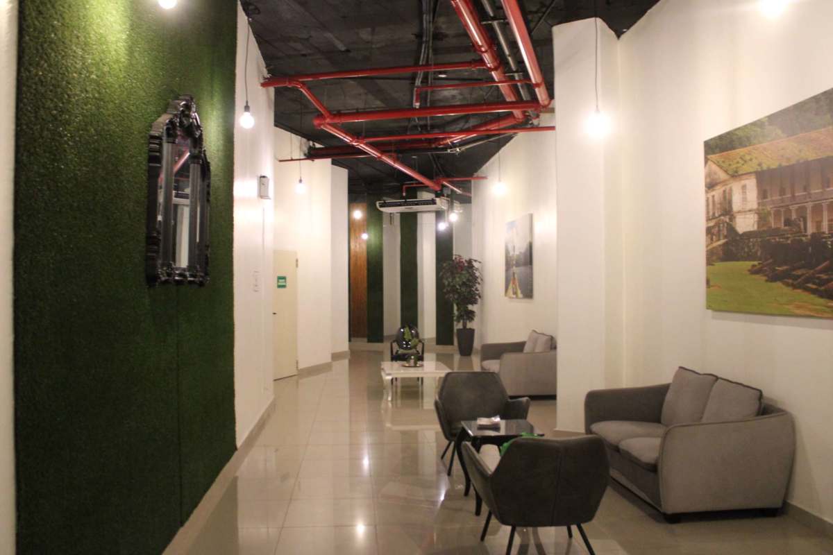 Contemporary lobby area with minimal decor PH Bay View Avenida Balboa Panama