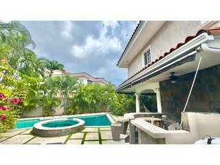 House for Sale in Costa del Este - 4 bedrooms