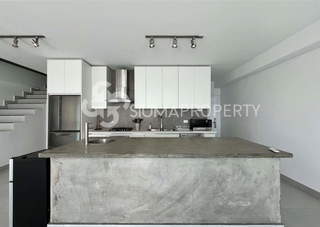 Penthouse Apartment for Rent in Bella Vista - 3 bedrooms