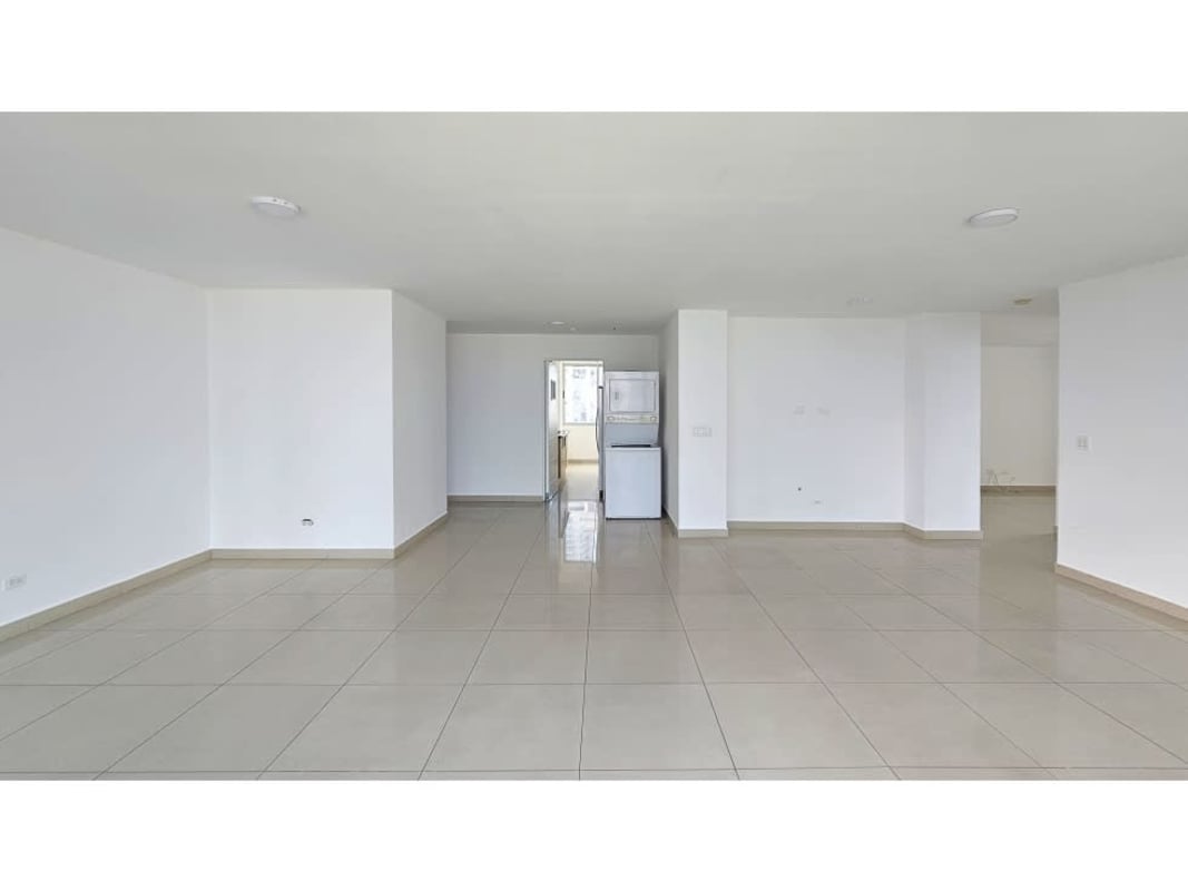 Bright bedroom with closet space PH Costa del Este Premier Panama